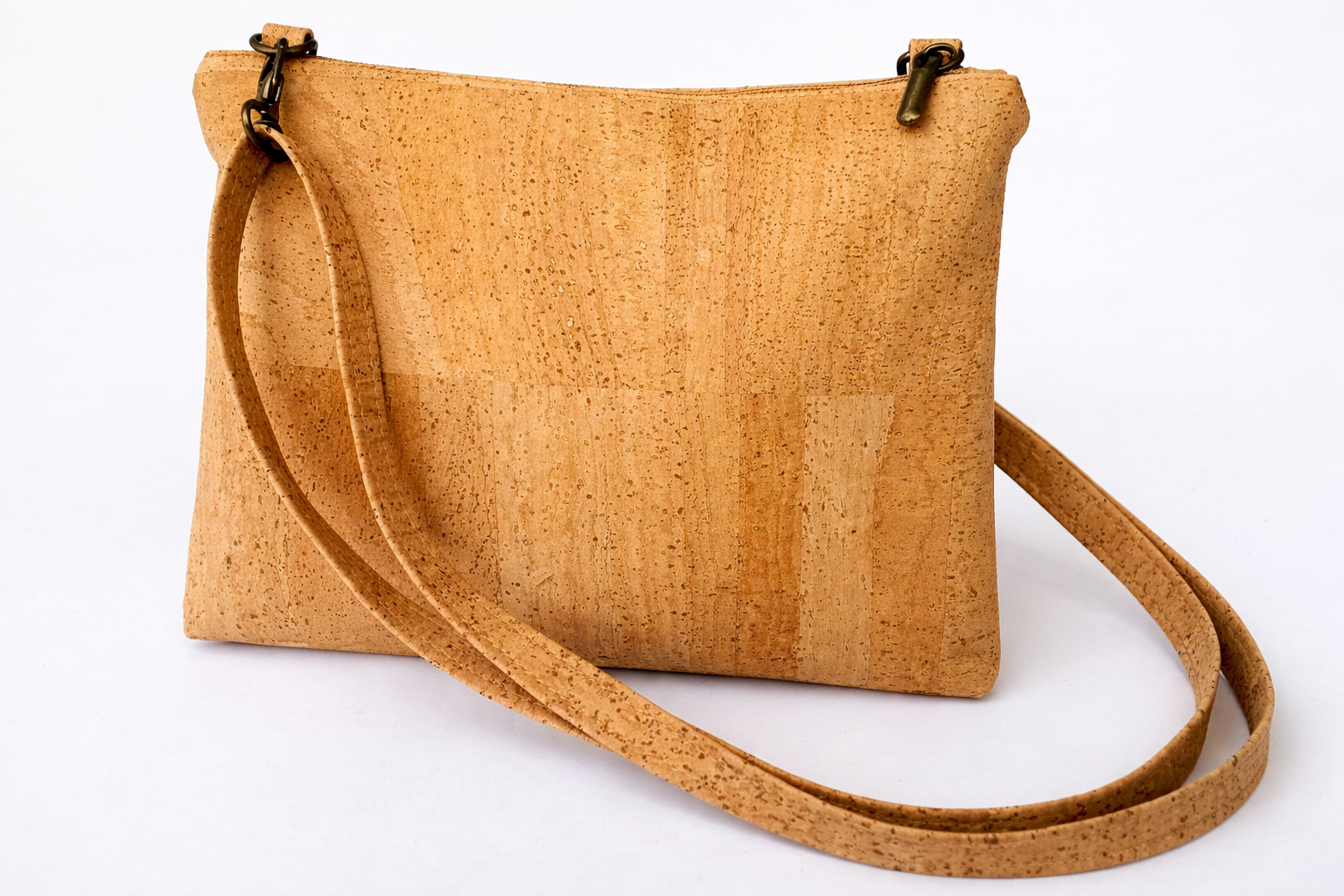 Mala em Cortiça Natural com Laser - Image 2