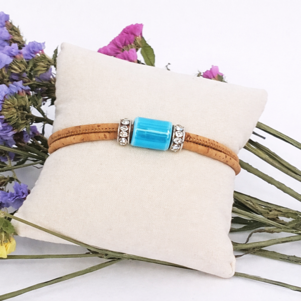 Pulseira em Cortiça Portuguesa com Cerâmica Azul-Clara