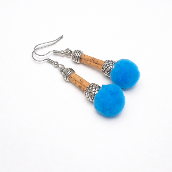 Brinco Infantil em Cortiça com Pompom Azul